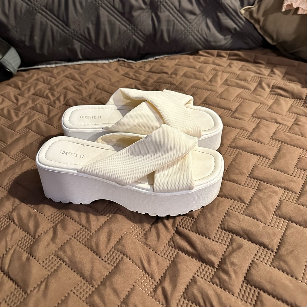 Forever 21 White Platform Sandals with Thick Sole and Crisscross Straps
